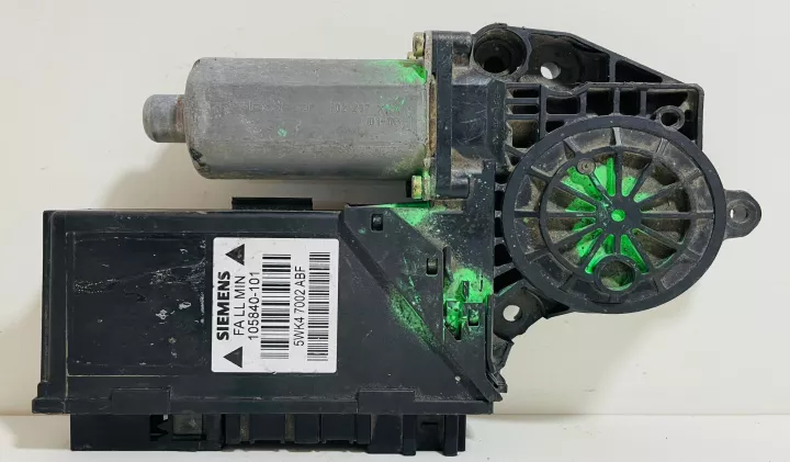 Motoras Macara Geam Stanga Fata + Modul Volkswagen Volkswagen Touareg Generatia 1 7l [2002 
