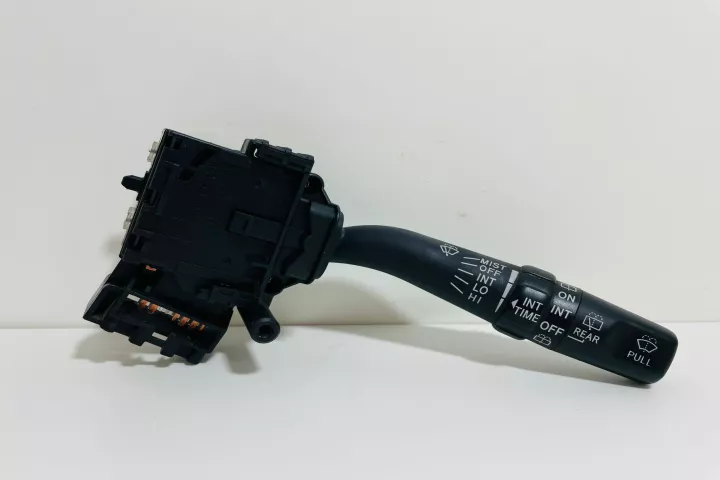 Maneta Stergator / Bloc Lumini Toyota Avensis 2 T25 [2002 2006] 