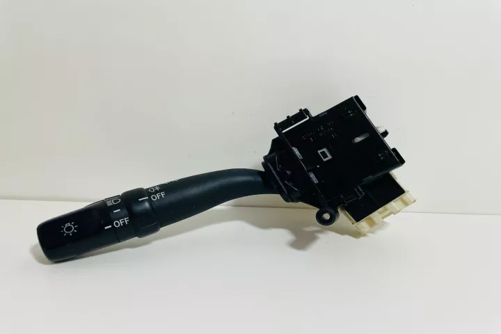 Maneta Semnalizare / Bloc Lumini Toyota Avensis 2 T25 [2002 2006] 