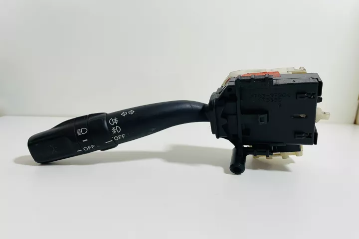 Maneta Semnalizare / Stergator / Bloc Lumini Toyota Avensis 2 T25 [2002 2006] 