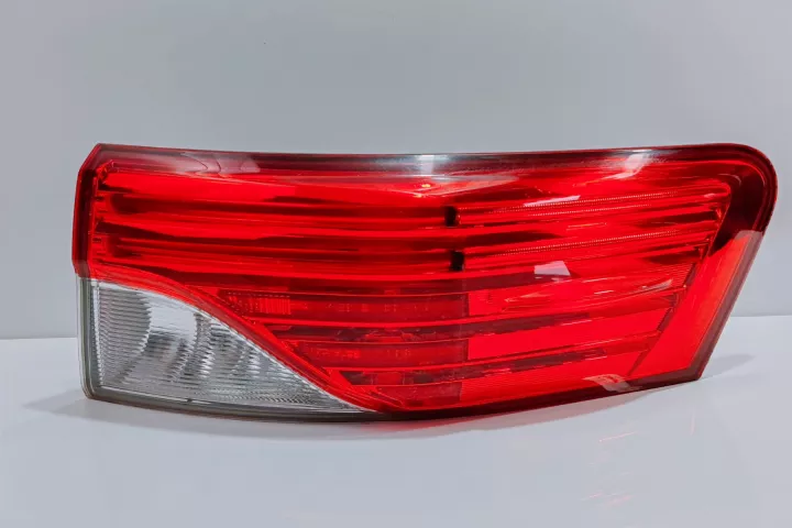 Stop Dreapta Break Toyota Avensis 3 T27 [facelift] [2011 2015] 