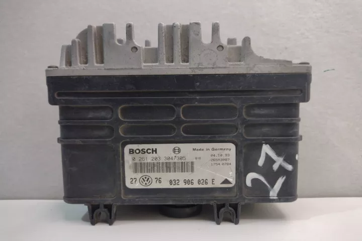 Ecu Calculator Motor Cod 032906026e 0261203304/305 Volkswagen Volkswagen Golf 3