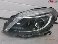 Far Mercedes B 180 2011