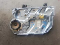 Macara Dreapta Fata Vw Polo 9n An 2007