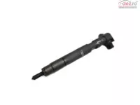 Injector A6510700587 Mercedes C200 An 2011 Om651924 Cod Piesa A6510700587 