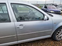 Portiera Fata Dreapta Volkswagen Bora 1j 1 6 Benzina An 2002