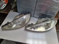 Far Stanga / Dreapta Peugeot 206 2005 