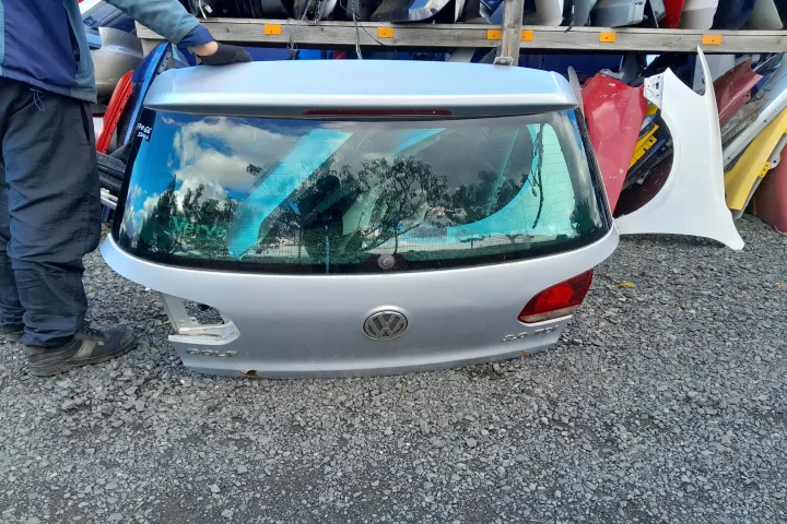 Luneta Volkswagen Vw Golf 6 [2008 2015] Hatchback 5 Usi 2 0 Tdi Mt (140 Hp) 