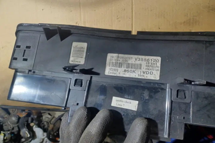 Ceasuri Bord Volkswagen Vw Golf 5 [2003 2009] Plus Minivan 1 6 Mt (102 Hp) 