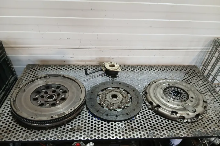 Kit Ambreiaj Volkswagen Vw Crafter 2 [2017 2021] Autoutilitara Duba 5 Usi 