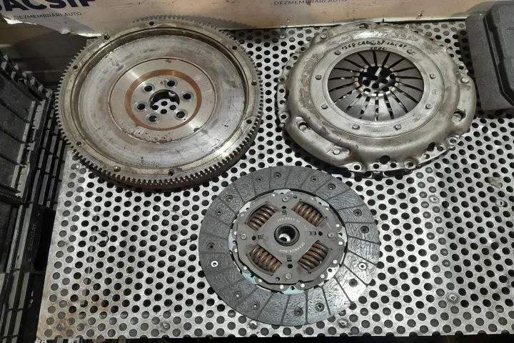 Kit Ambreiaj Volkswagen Vw Caddy 3 [facelift] [2010 2015] Tramper Minivan 5 Usi