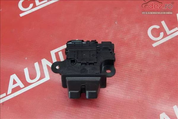Incuietoare capota spate Opel Astra J 2009