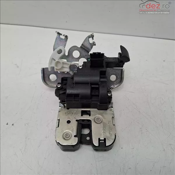 Incuietoare capota spate Skoda Rapid 2017