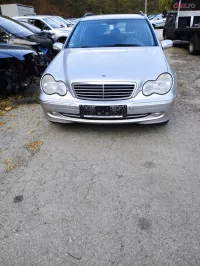 Dezmembrez Mercedes C Clasa 2 2benzina