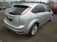 Vindem faruri ford focus 1 6 b avem si alte piese auto cu factura si garantie...