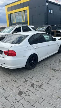 Dezmembram Bmw Seria 3 E90 320d Din 2010
