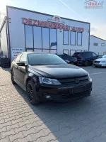 Dezmembrez Vw Jetta (12157994)