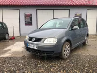 Dezmembram Vw Volkswagen Touran 2006 1 9 Bkc 105 Cp