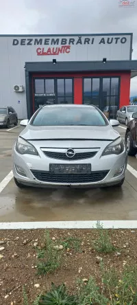 Dezmembram Opel Astra J Break 1 7 Cdti A17dtj Dezmembrări auto în Sacele, Brasov Dezmembrari