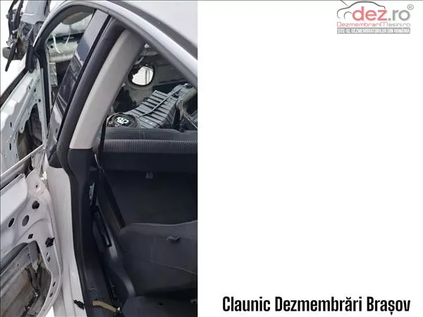 Stalp central Volkswagen Passat CC 2008