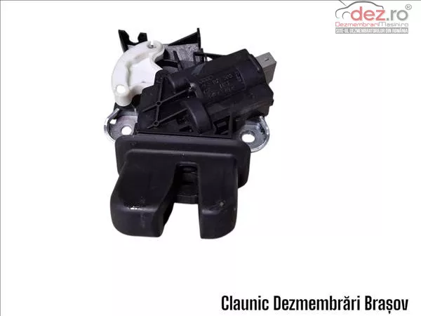Incuietoare capota spate Volkswagen Passat CC 2008