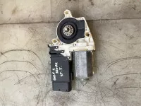 Motoras Macara Stanga Fata Volkswagen Golf 4 Break 16v 55kw 1 4 Benzin Piese auto în Iasi, Iasi Dezmembrari
