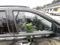 Geam Usa Dreapta Fata Kia Sorento 2 5 4x4 D4cb 125kw E4 2008