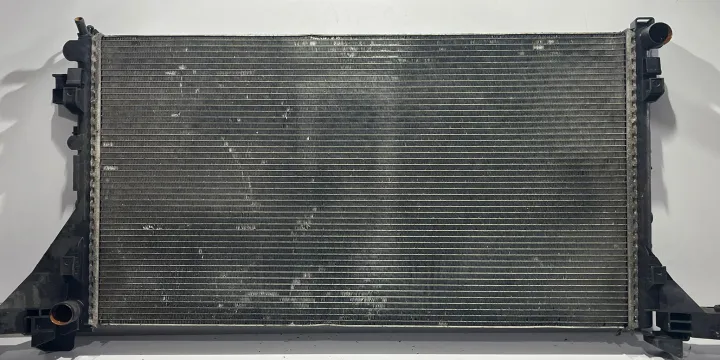 Radiator Apa Nissan Nv400 [2010 2015] 
