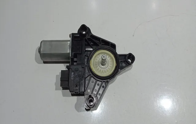 Motoras Macara Geam Dreapta Spate A2469063100 Mercedes Benz A Class W176