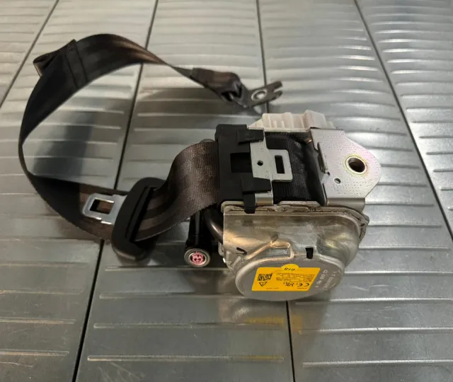 Centura De Siguranta Stanga Spate Volkswagen Volkswagen Golf 8 [2020 2024] 