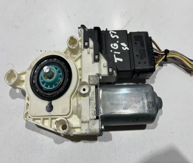 Motoras Macara Geam Stanga Spate Volkswagen Volkswagen Tiguan 5n [2007 2011] 