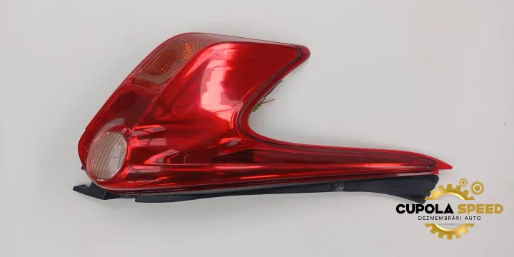 Lampa / Tripla Stop Stanga Pe Aripa Nissan Juke Yf15 [2010 2014] 