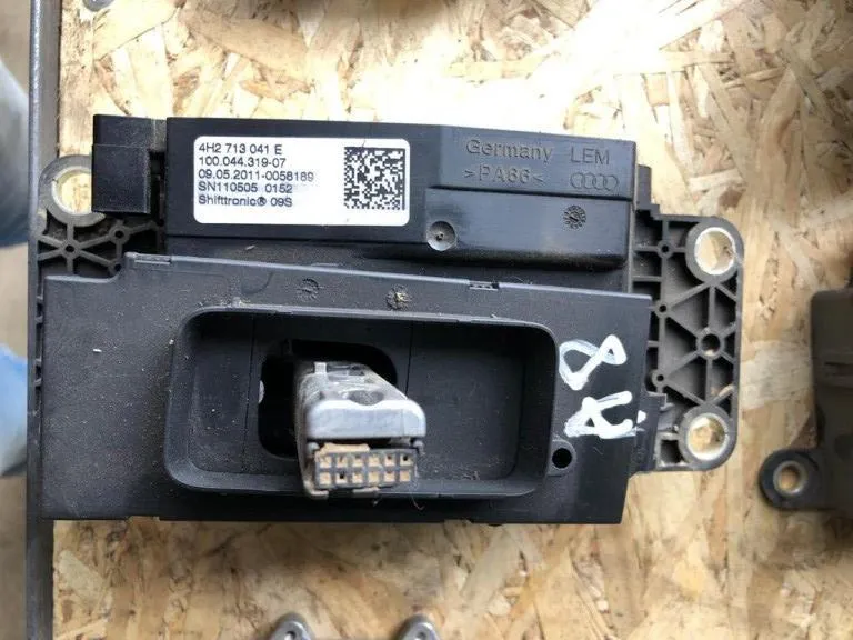 Selector Viteze Volan Dreapta Audi A8 D4/4h [2010 2014] 