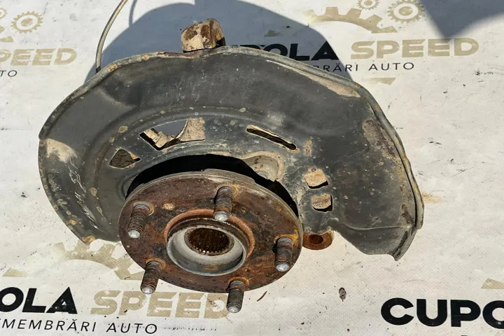 Fuzeta Stanga Fata Toyota RAV 4 