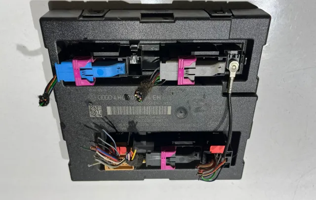 Calculator Confort Bcm Audi A6 4g/c7 [2010 2014] 