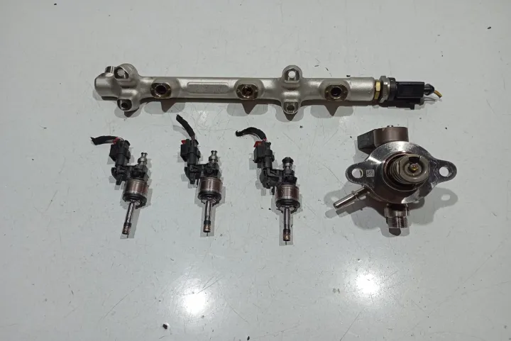 Kit Injectie 1 0 Tfsi Dlaa Audi Q2 [2016 2020] Piese auto în Suceava, Suceava Dezmembrari
