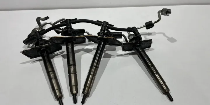 Injector Injectoare Volkswagen Vw Eos [2006 2010] 