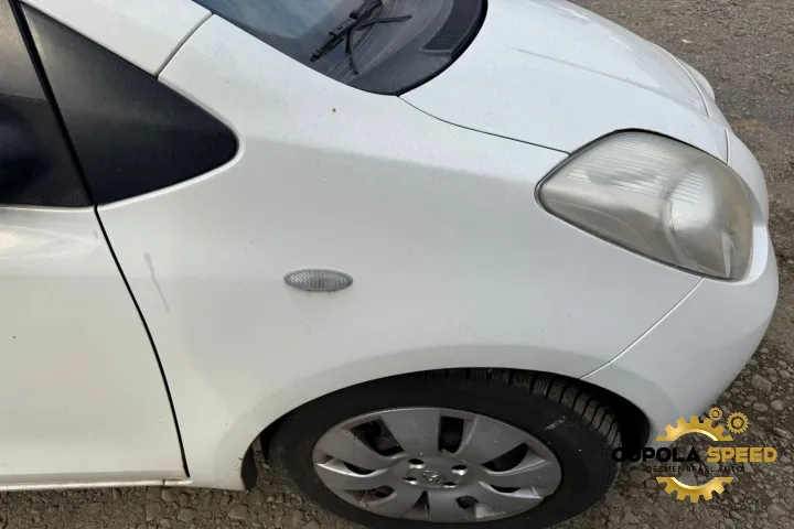Aripa Fata Dreapta Toyota Yaris 2 [2005 2009] 