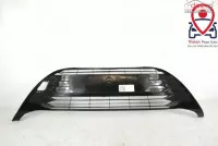Grila Centrala Originala In Stare Buna Toyota Yaris 3 [2th Facelift] [2017 2019] (7767703)