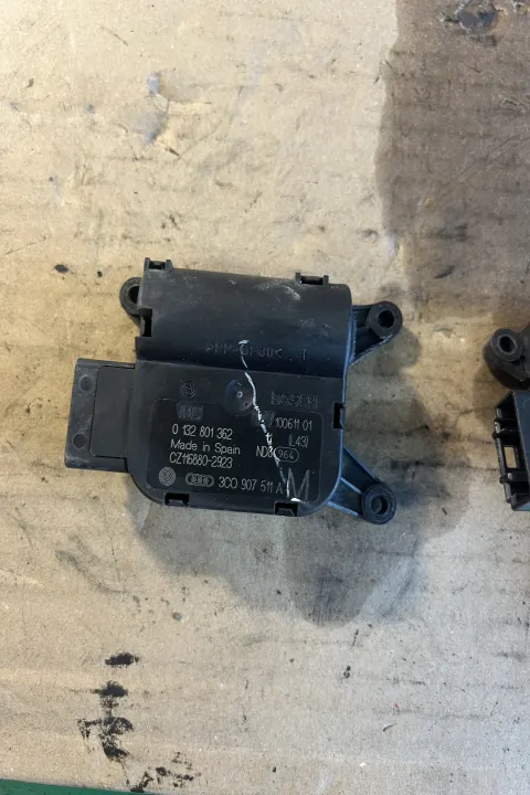 Motoras Clapeta Aeroterma 3c0 907 511 A /3c0 907 511a /3c0907511a Volkswagen Vw