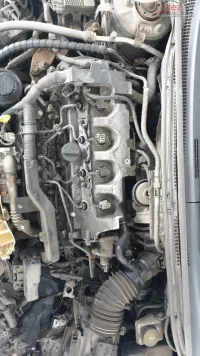 Vand Toyota Avensis D4D din 2006, avariat in fata, lateral(e)