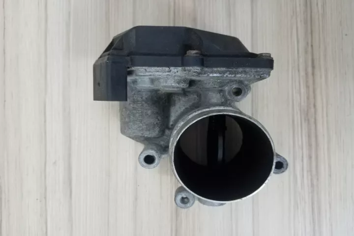 Clapeta Acceleratie Vw Tiguan 2 0 Tdi Cba Piese auto în Supuru de Jos, Satu-Mare Dezmembrari